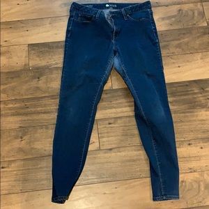 Stretchy Skinny Jeans